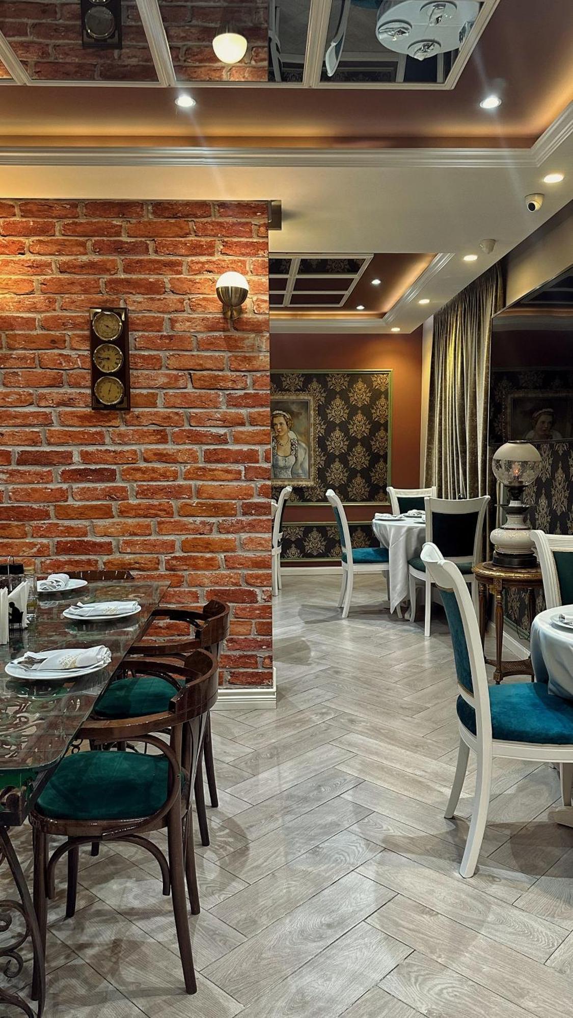 Hotel Queen Selitë e Vogël Exteriör bild