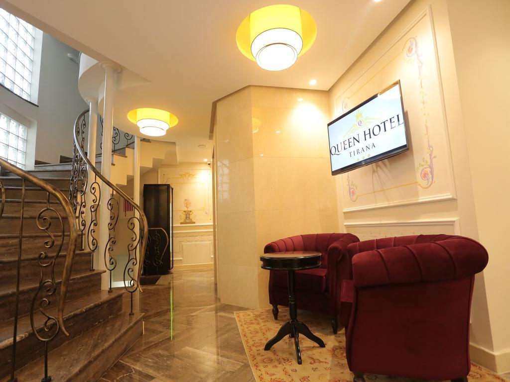 Hotel Queen Selitë e Vogël Exteriör bild
